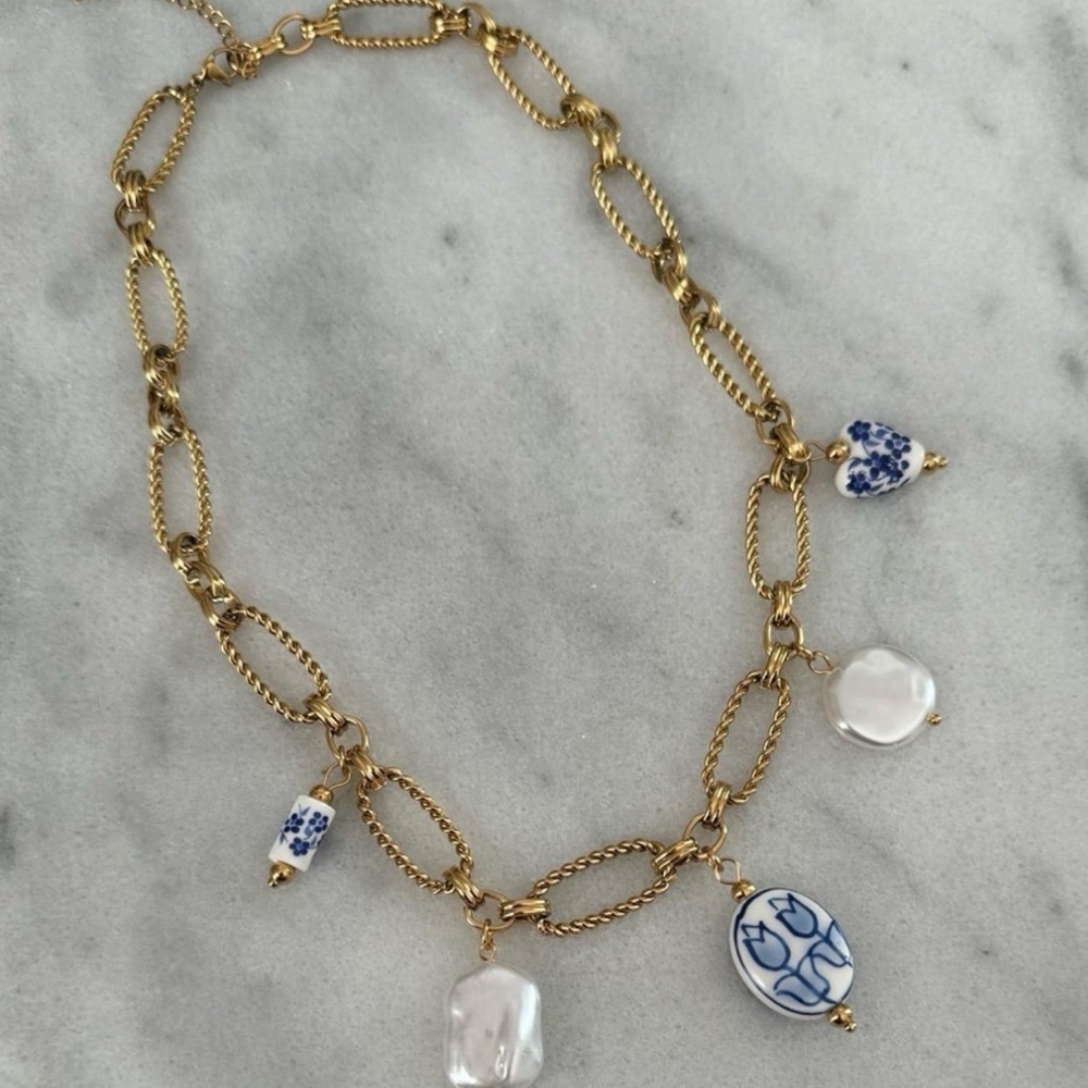 Gold Chain Pink Blue White Pendant Pearl Charm Necklace 

Brand New - Picture 5 of 6